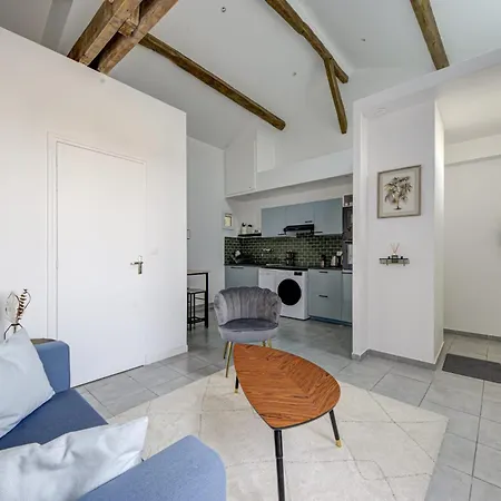 Apartment Spacious And Bright In Aubervilliers